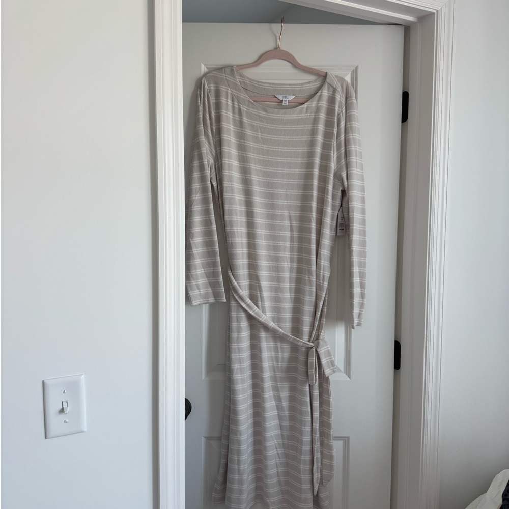 Time and Tru Beige Striped Long Sleeve Midi Dress